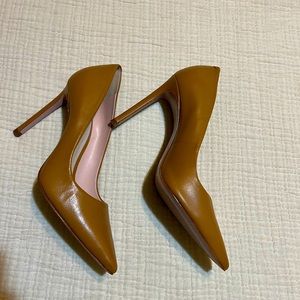 The most delicious Carmel color.